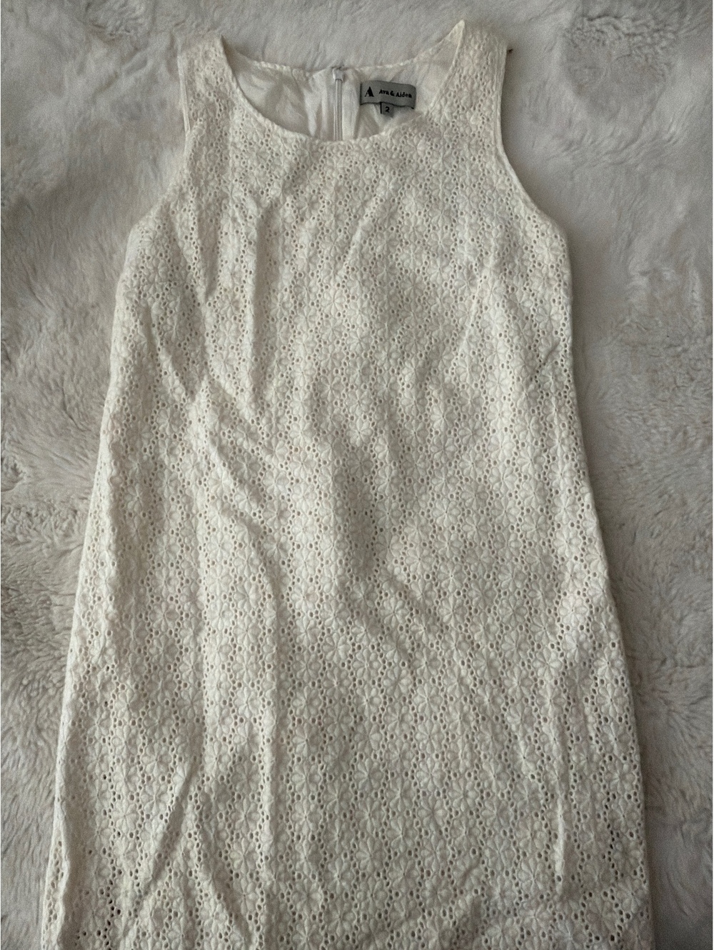 Ava & Aiden White eyelet shift dress